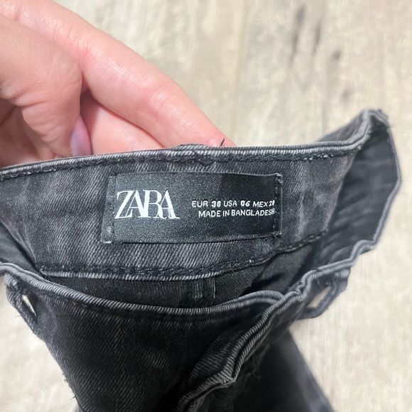 Zara Black Ripped Skinny Jeans - Picture 2 of 5